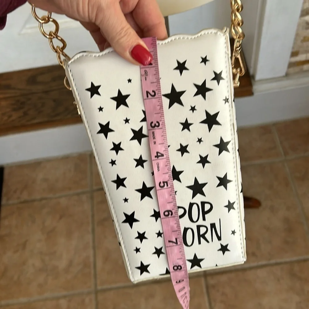 Popcorn container Crossbody purse - Picture 14 of 16